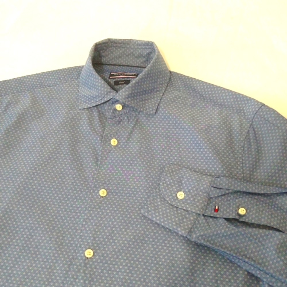 Tommy Hilfiger tailored Fitted Classic Geometric dress shirt Men's Size 15.5